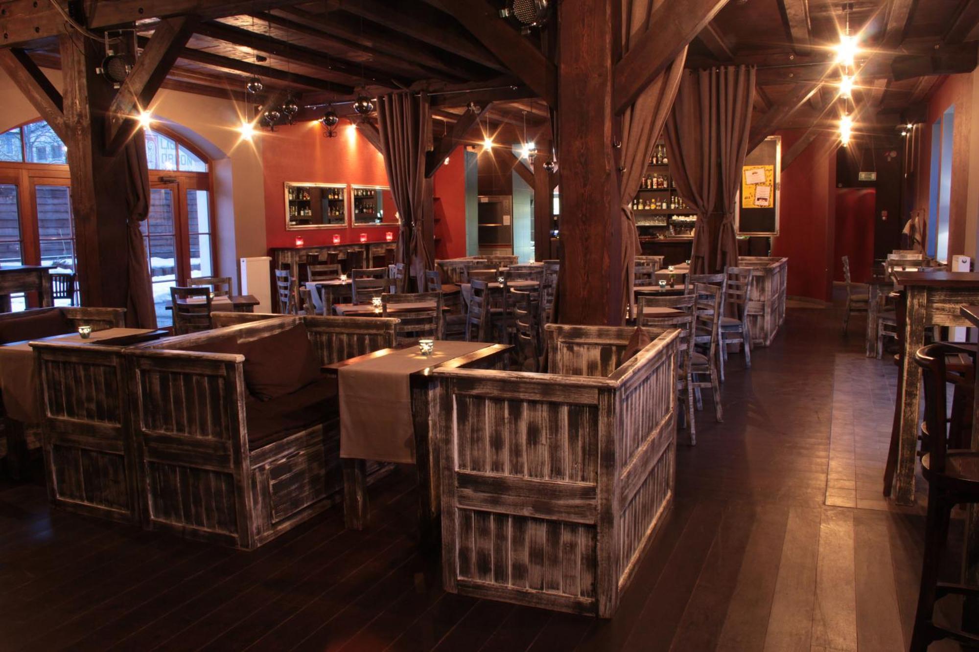 A' Propos Hotel, Restauracja, Club Walbrzych Luaran gambar