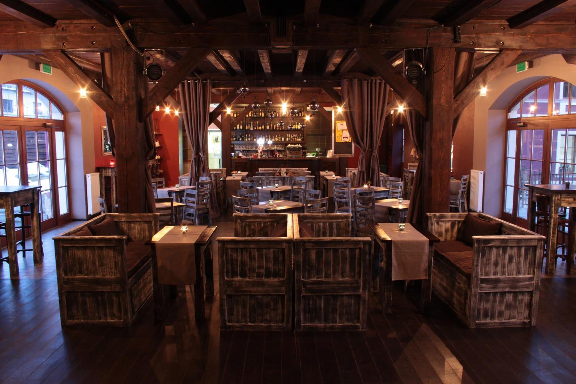 A' Propos Hotel, Restauracja, Club Walbrzych Luaran gambar