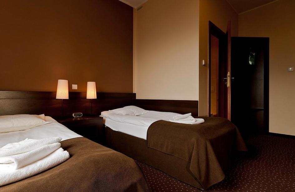A' Propos Hotel, Restauracja, Club Walbrzych Bilik gambar